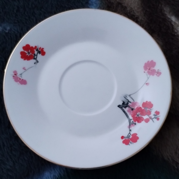 Vintage Chinese Hand-painted Cherry Blossom Teacup and Saucer with Gold Trim - Picture 6 of 16